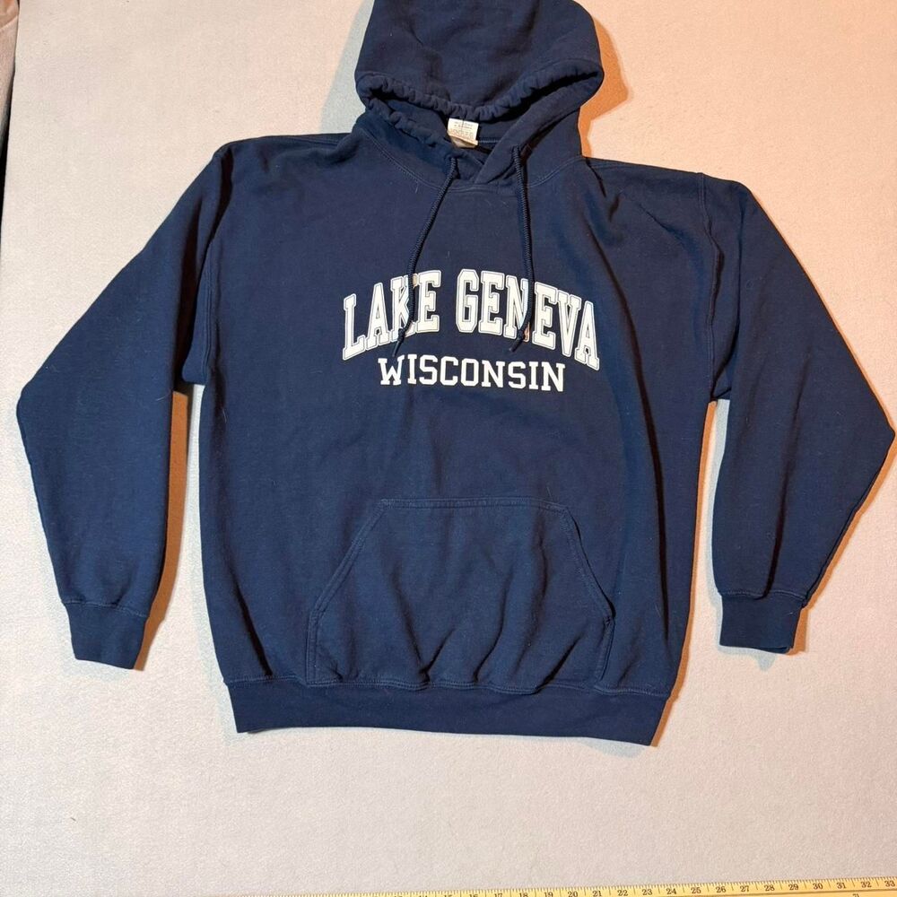 Gildan Men's Navy and Blue Hoodie